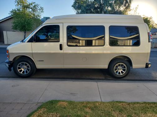 1998 Chevrolet Express 1500 Base