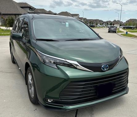 2025 Toyota Sienna XLE