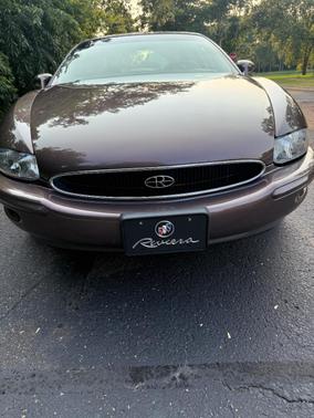 Brown 1995 Buick Riviera Base