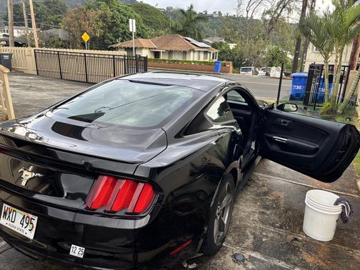 2016 Ford Mustang V6