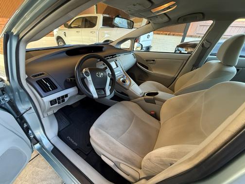 2014 Toyota Prius Four