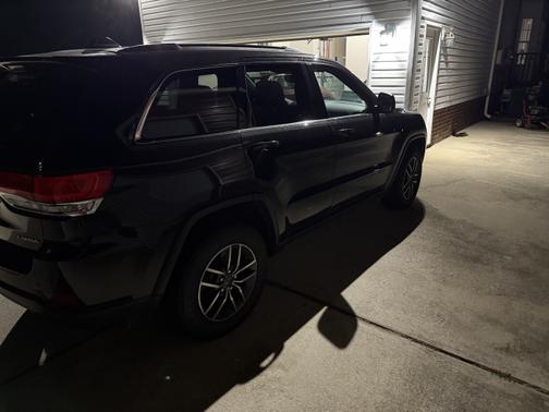 2019 Jeep Grand Cherokee Laredo E