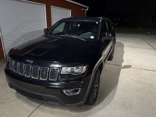 2019 Jeep Grand Cherokee Laredo E