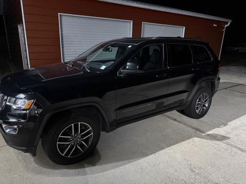 2019 Jeep Grand Cherokee Laredo E
