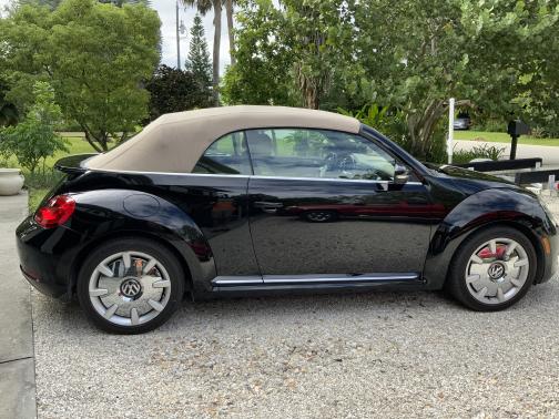 2016 Volkswagen Beetle 1.8T SEL