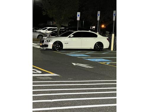 Photo 3 of 13 of 2013 BMW 750 Li xDrive