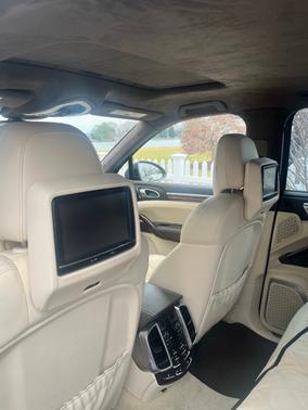 2015 Porsche Cayenne Cayenne Turbo