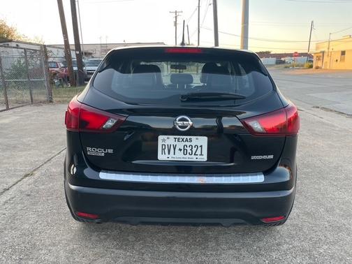 2018 Nissan Rogue Sport S
