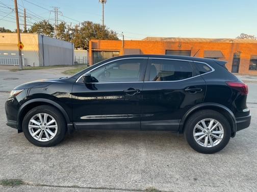 2018 Nissan Rogue Sport S