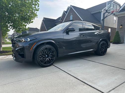 Gray 2024 BMW X6 M Base
