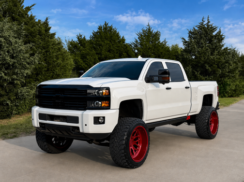 White 2015 Chevrolet Silverado 2500 High Country