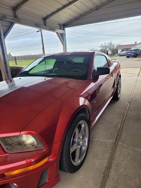 Red 2006 Ford Mustang GT