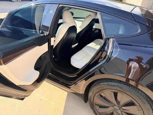 Black 2022 Tesla Model S Long Range