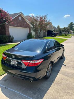 Blue 2015 Toyota Camry SE