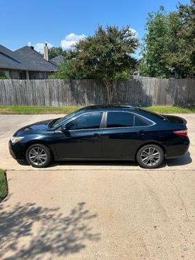 Blue 2015 Toyota Camry SE