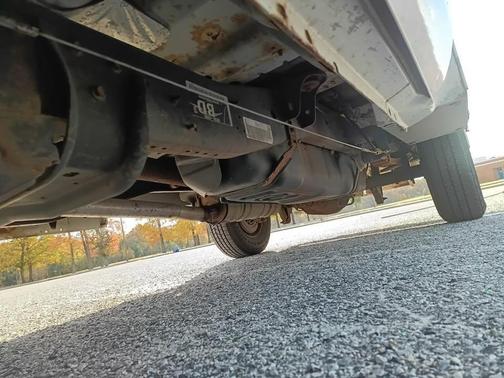 White 2009 Ford F-250 XL