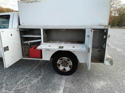 White 2009 Ford F-250 XL