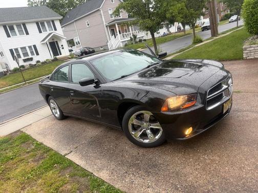 Black 2012 Dodge Charger SXT