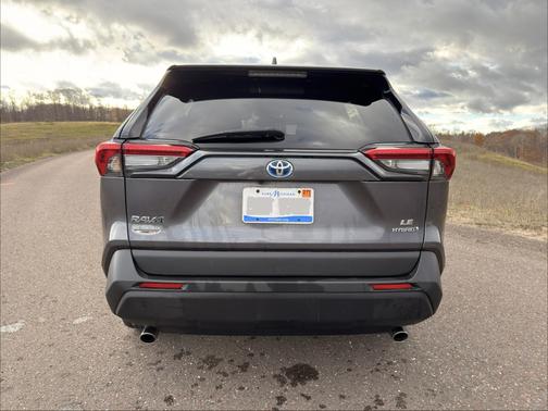 2022 Toyota RAV4 Hybrid LE