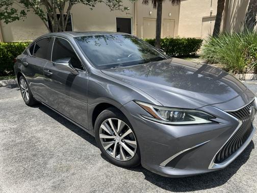 Gray 2019 Lexus ES 350 Ultra Luxury