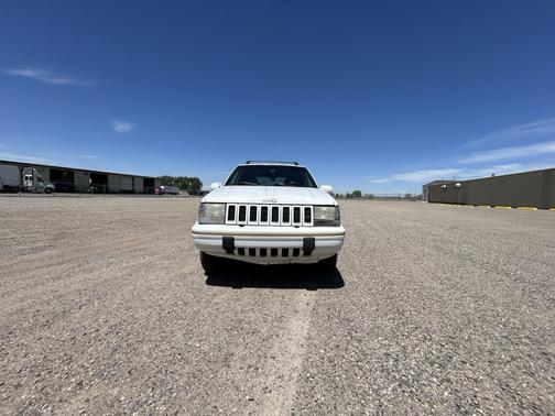White 1995 Jeep Grand Cherokee Limited 4WD