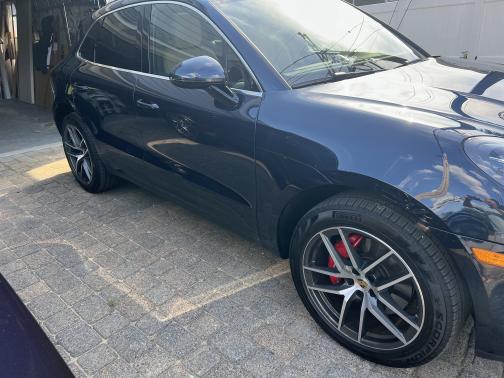 2022 Porsche Macan S