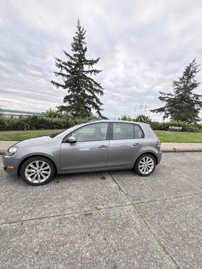 Gray 2013 Volkswagen Golf TDI