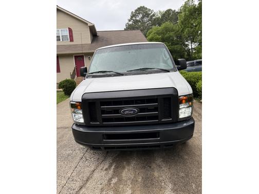 2008 Ford E350 Super Duty XL Extended Wagon