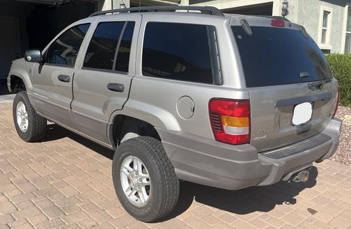 2004 Jeep Grand Cherokee Laredo