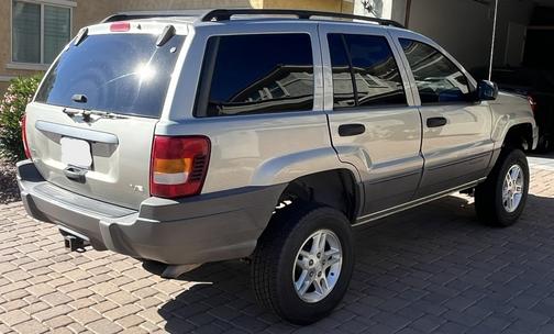 2004 Jeep Grand Cherokee Laredo