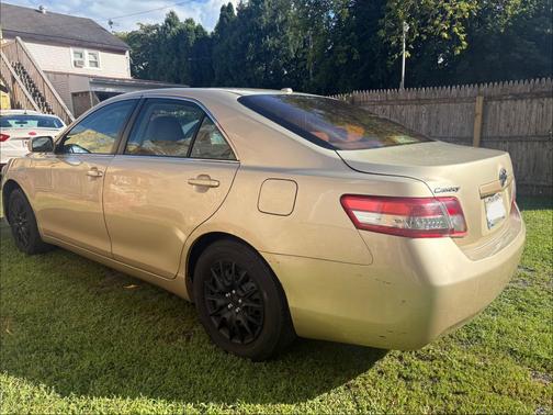 Gold 2011 Toyota Camry LE