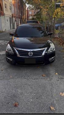 Black 2013 Nissan Altima 3.5 S