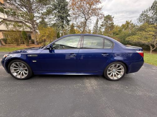 2006 BMW M5 Base