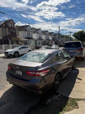 Gray 2018 Toyota Camry SE