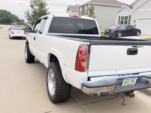 White 1999 Chevrolet Silverado 1500 LS Extended Cab