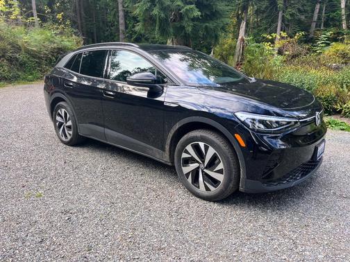 Black 2023 Volkswagen ID.4 Pro