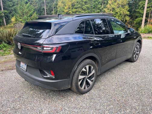 Black 2023 Volkswagen ID.4 Pro