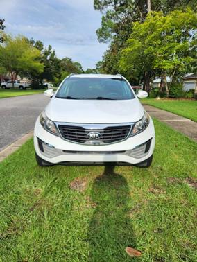 White 2013 Kia Sportage LX