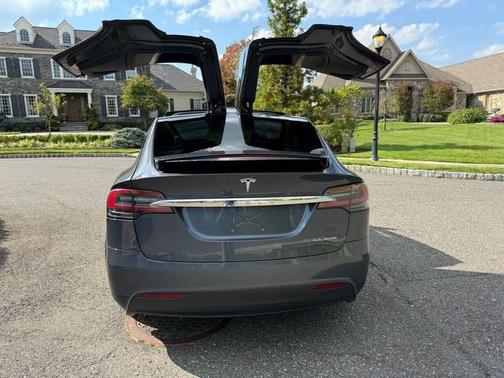 2020 Tesla Model X Long Range Plus