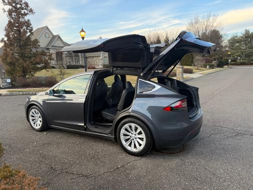 2020 Tesla Model X Long Range Plus