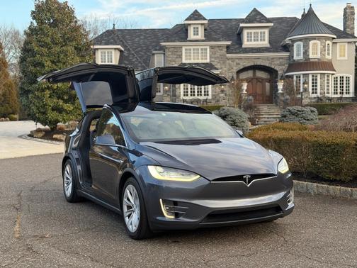 2020 Tesla Model X Long Range Plus
