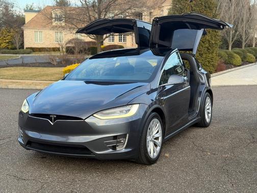 2020 Tesla Model X Long Range Plus