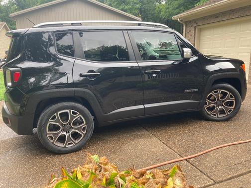Black 2016 Jeep Renegade Limited