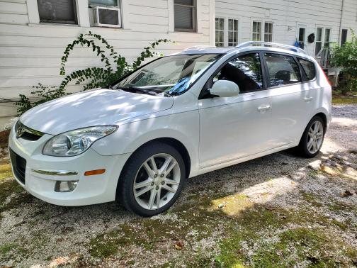 2011 Hyundai Elantra Touring SE