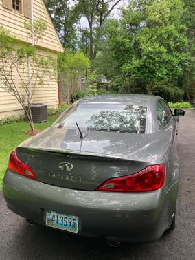 Gray 2014 INFINITI Q60 Base