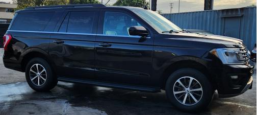 Black 2021 Ford Expedition Max XLT