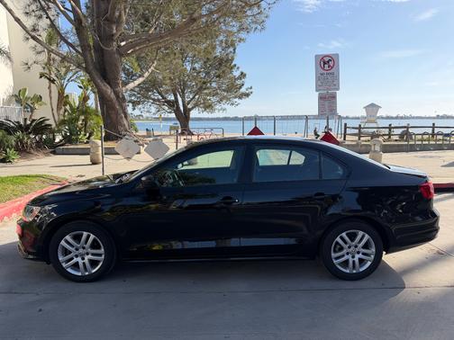 2015 Volkswagen Jetta 2.0L S