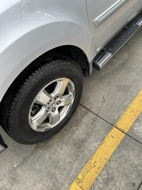 Silver 2009 Honda Pilot EX-L