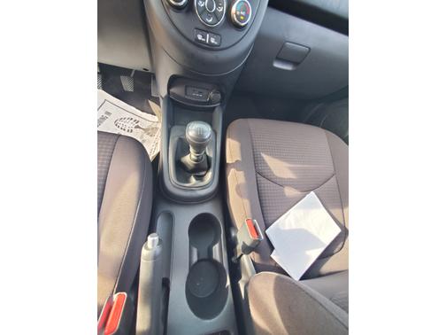 2013 Kia Soul Base