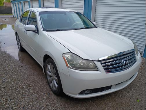 White 2006 INFINITI M35 x